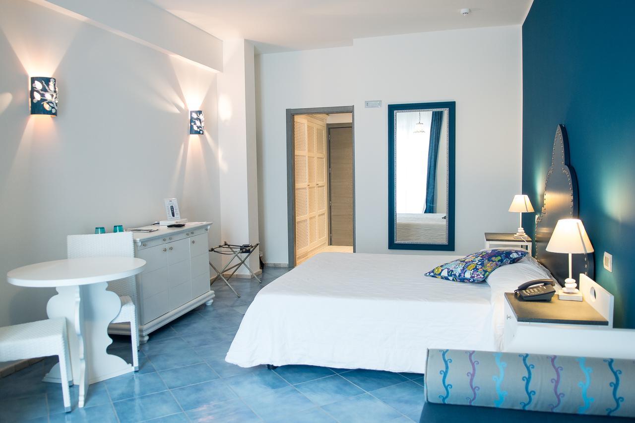 Hotel Cutimare - Aeolian Charme Acquacalda